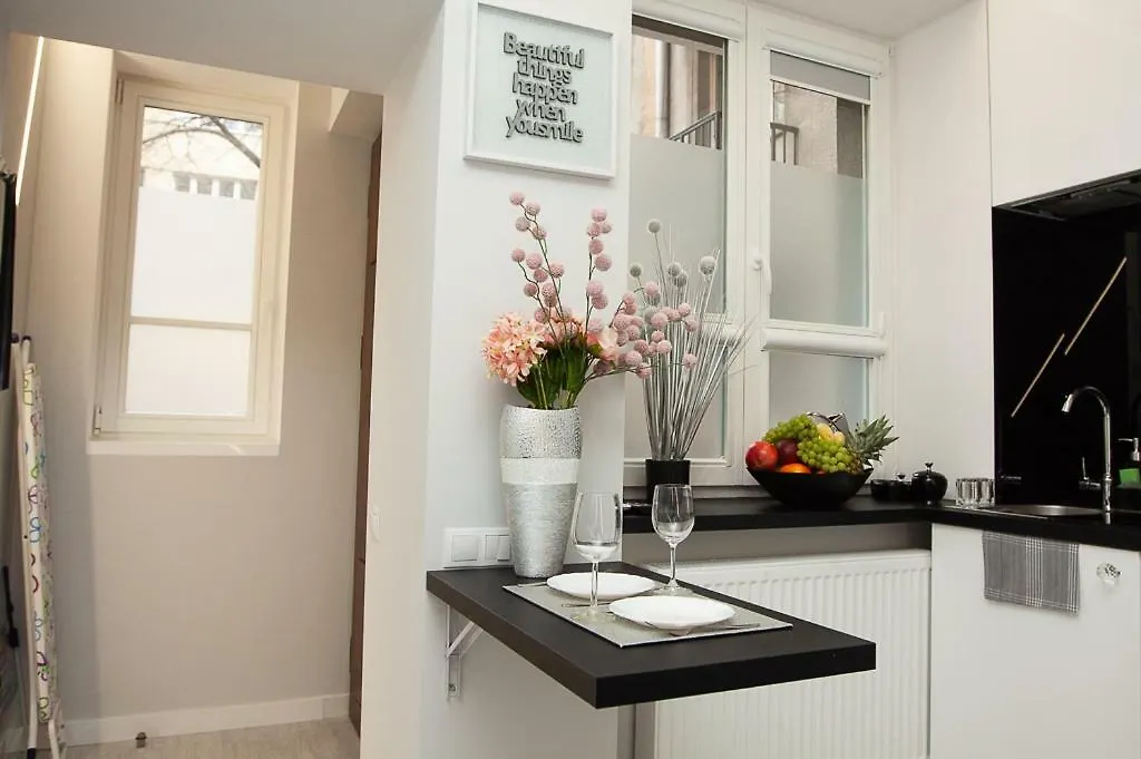 Novel Mini Apartment Warsaw